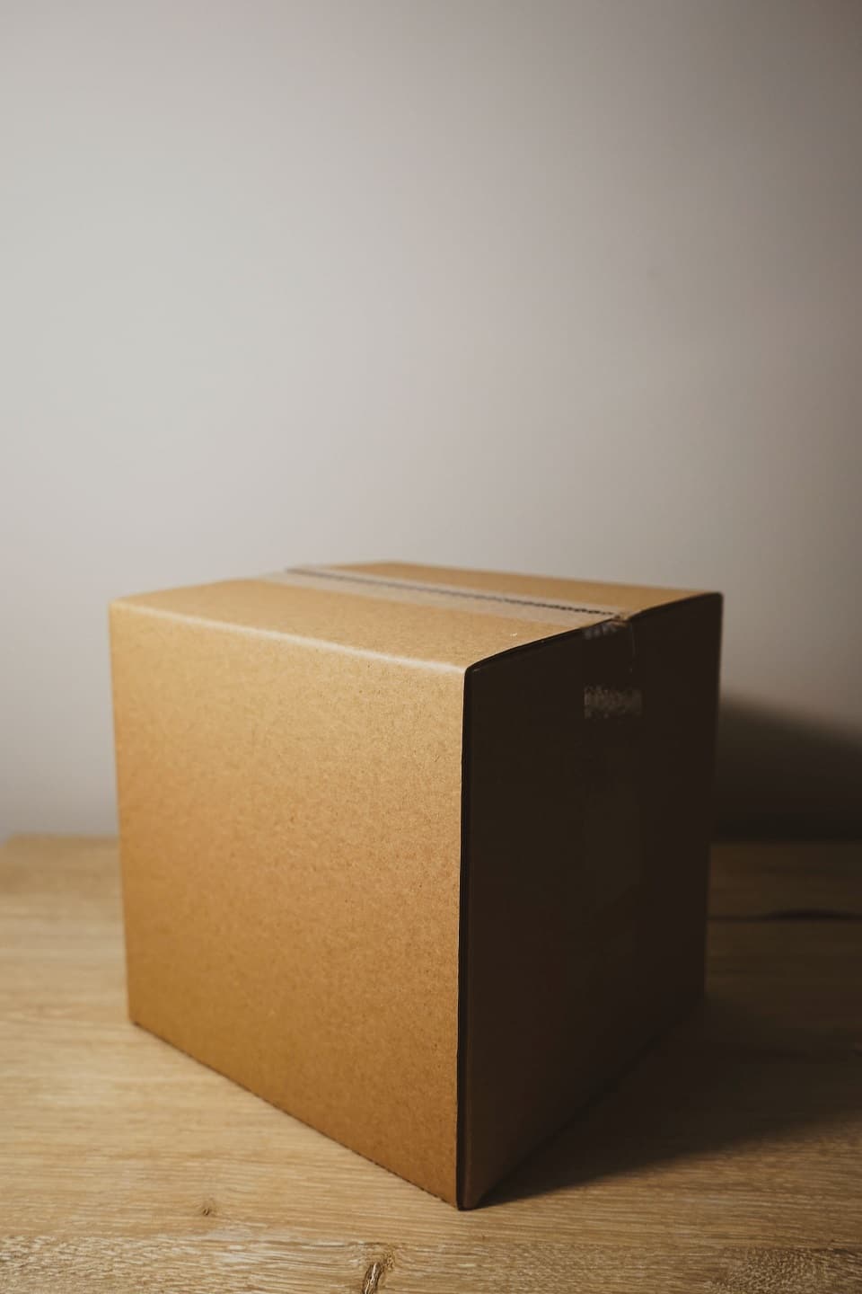 packaging-carton-box-brandable-box-8mCsyImZRGY-unsplash packaging-carton-box-brandable-box-8mCsyImZRGY-unsplash