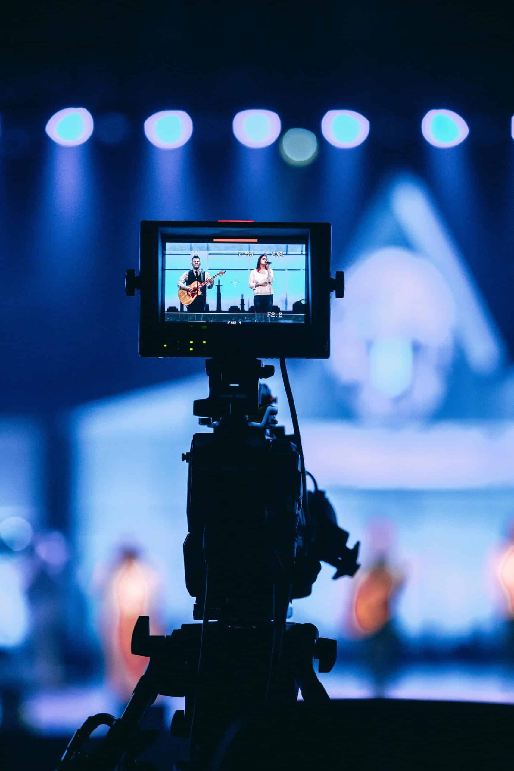 content-video-filming-joshua-hanson-73ctnpVWJio-unsplash-1920x2880px-scaled.jpg