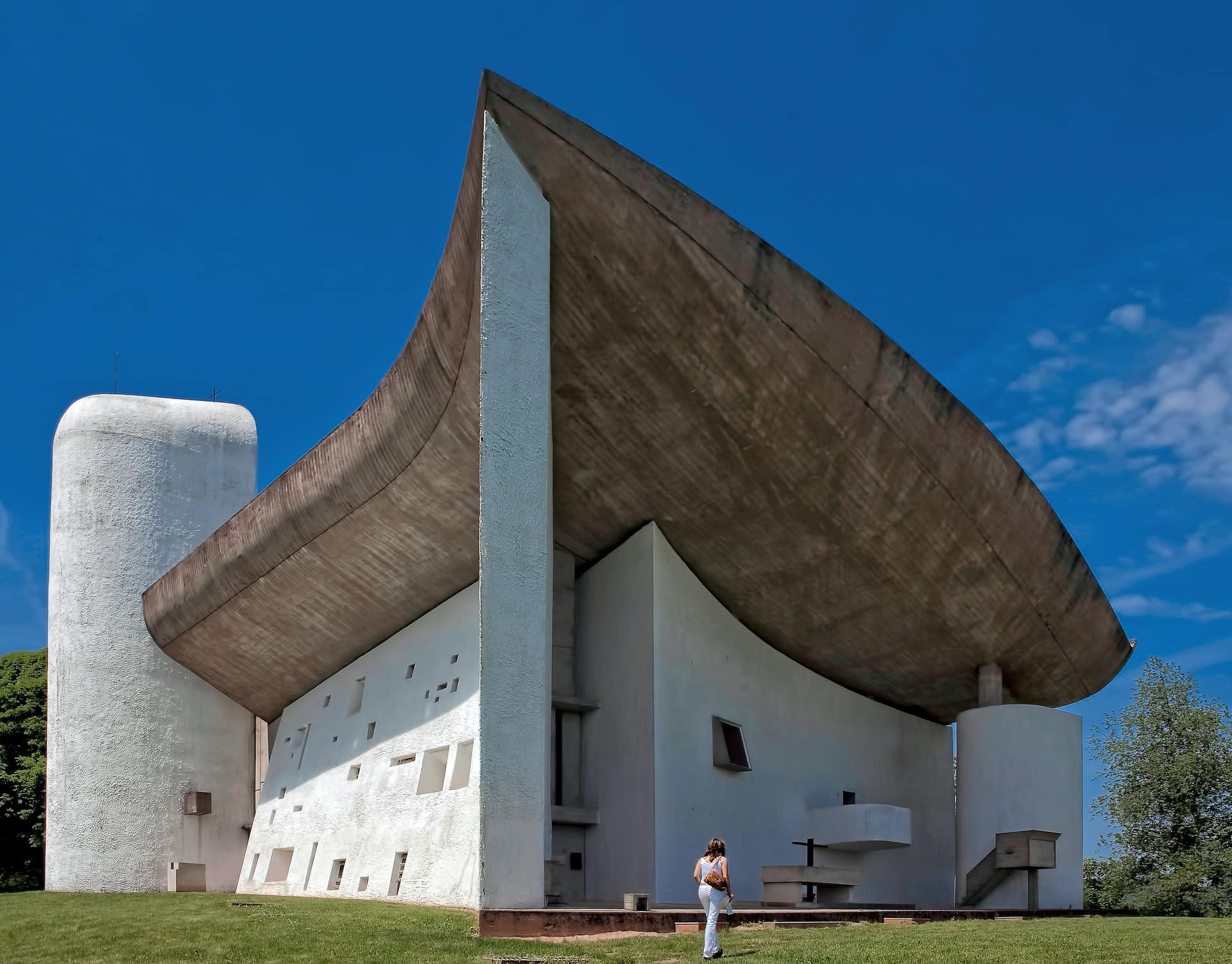 Le Corbusier-chapel-Notre-Dame-du-Haut-Ronchamp-ricardo-gomez-angel-Aebh700KCqc-unsplash-1920x1502px.jpg chapel-notre-dame-du-haut-ronchamp-le corbusier