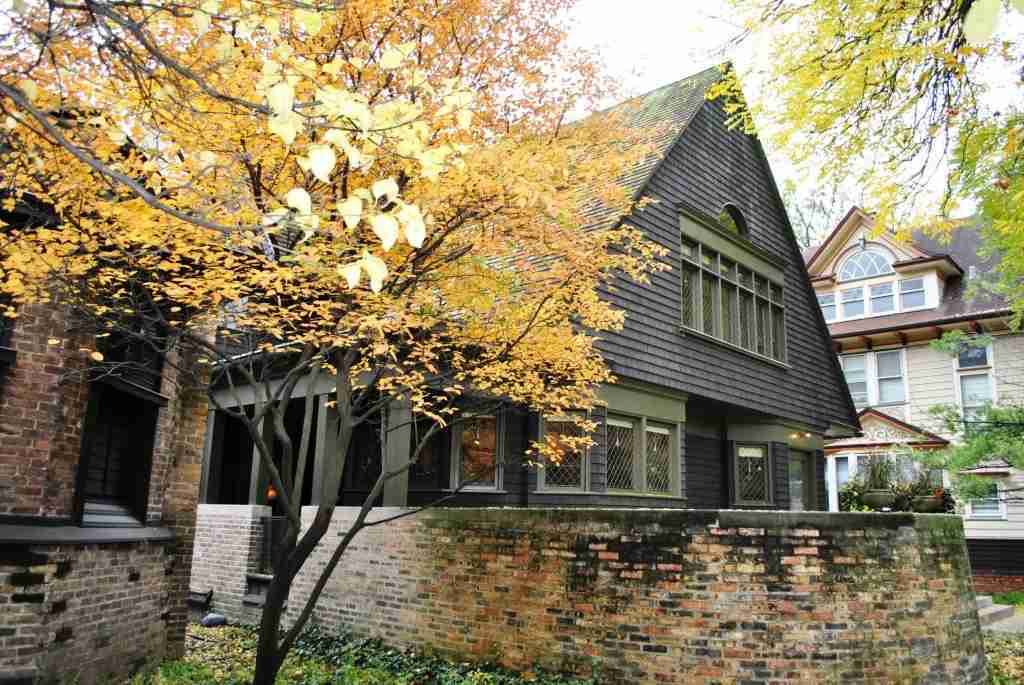 frank-lloyd-wright-home-and-studio-image