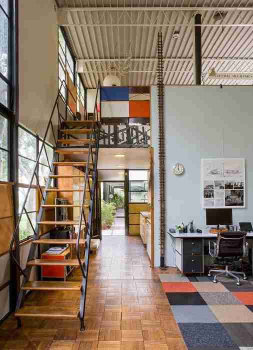 home-eames-interior-image