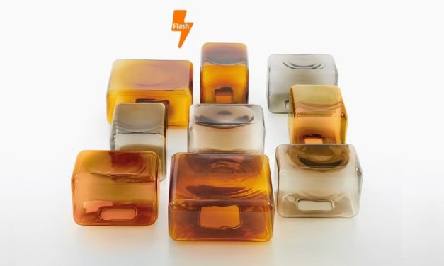 Lokum, glass side table
