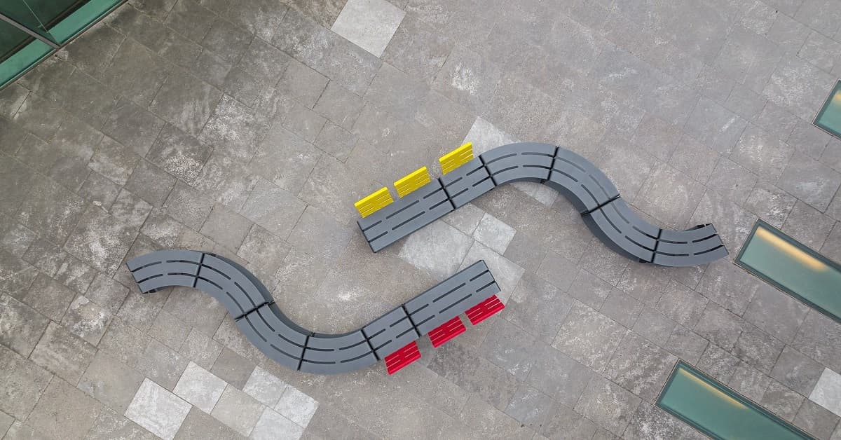 Linesca, line of outdoor benches, top view of 2 symmetrical compositions.
